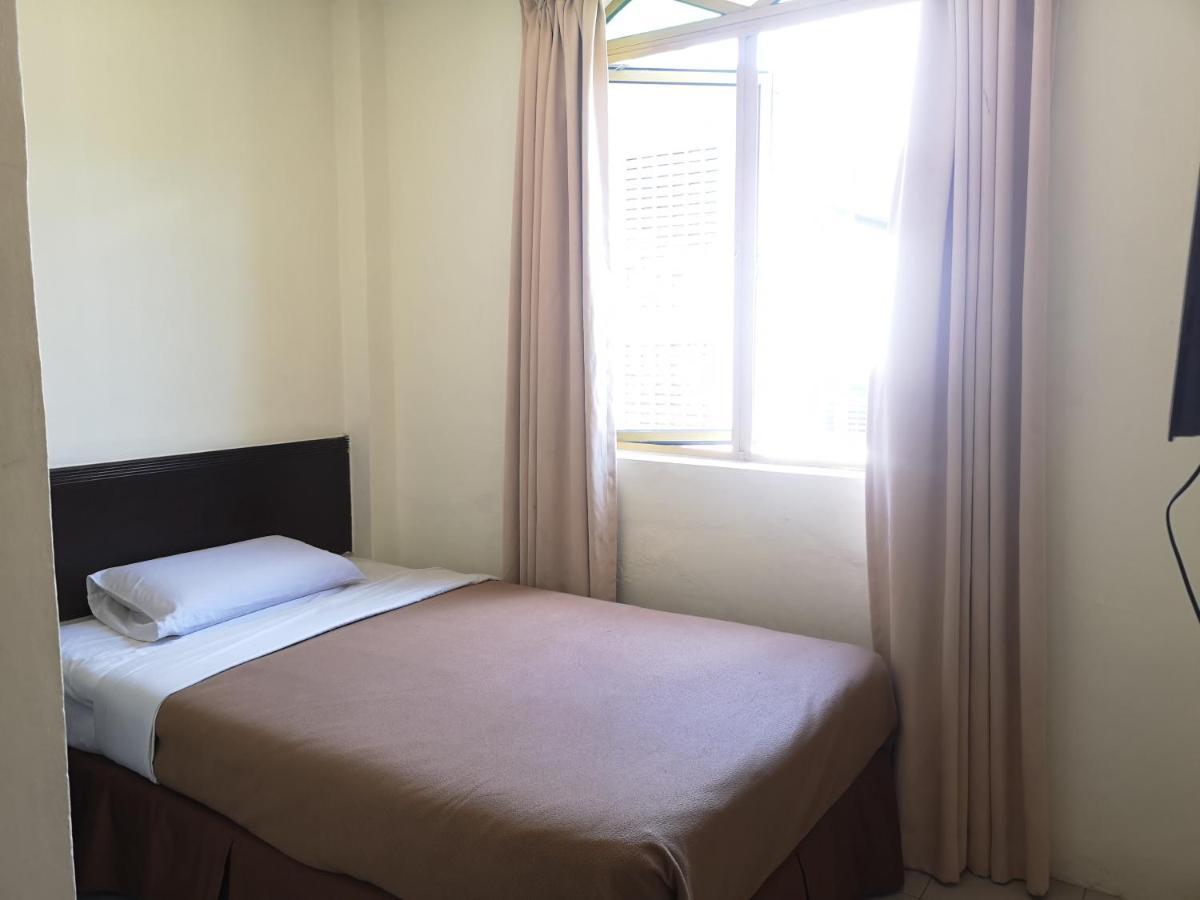 Sunnie Hotel *